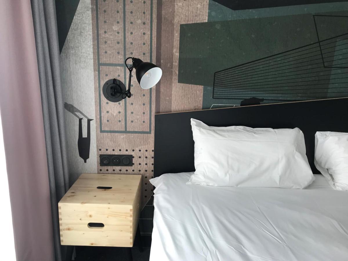 Готель Ibis Styles Dreux Centre Gare Екстер'єр фото
