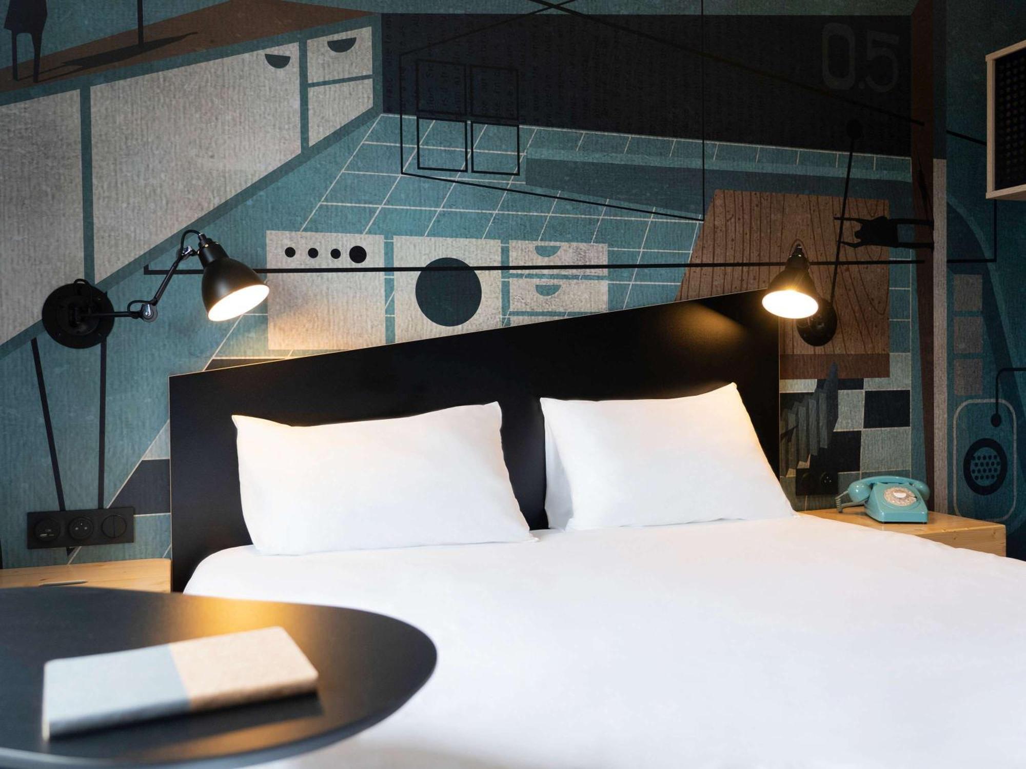 Готель Ibis Styles Dreux Centre Gare Екстер'єр фото