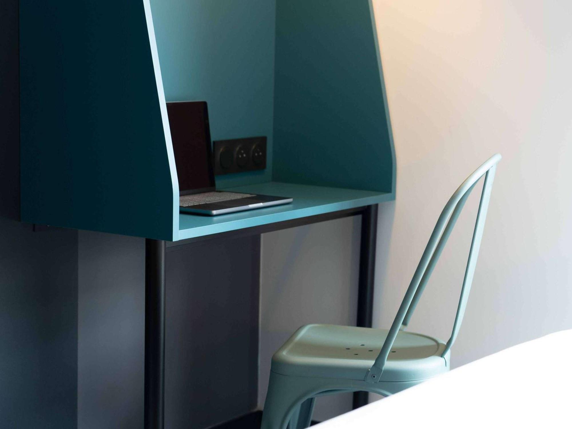 Готель Ibis Styles Dreux Centre Gare Екстер'єр фото