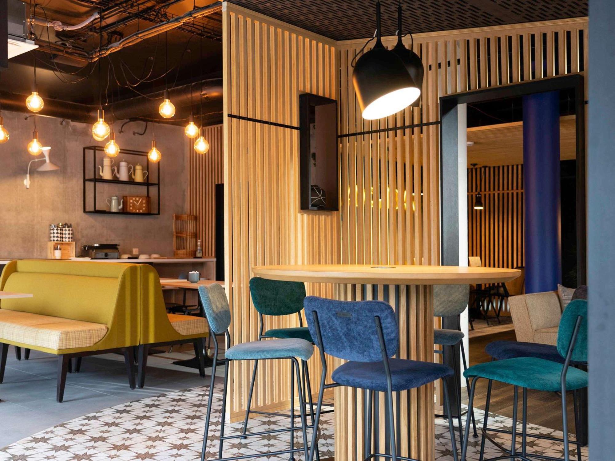 Готель Ibis Styles Dreux Centre Gare Екстер'єр фото